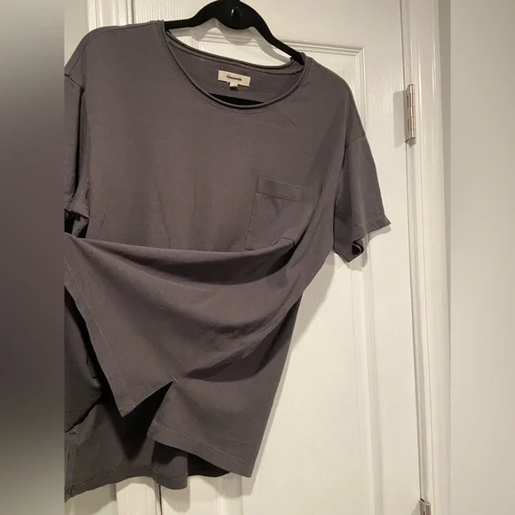NWOT Madewell Size XS Charcoal Gray Short Sleeve Crew Split Hem Pocket Tee Shirt - Picture 3 of 11